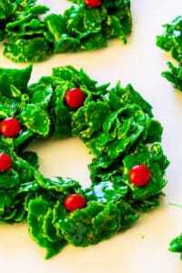 https://spicysouthernkitchen.com/wp-content/uploads/2015/12/Cornflake-Christmas-Wreaths-11-1-200x300.jpg