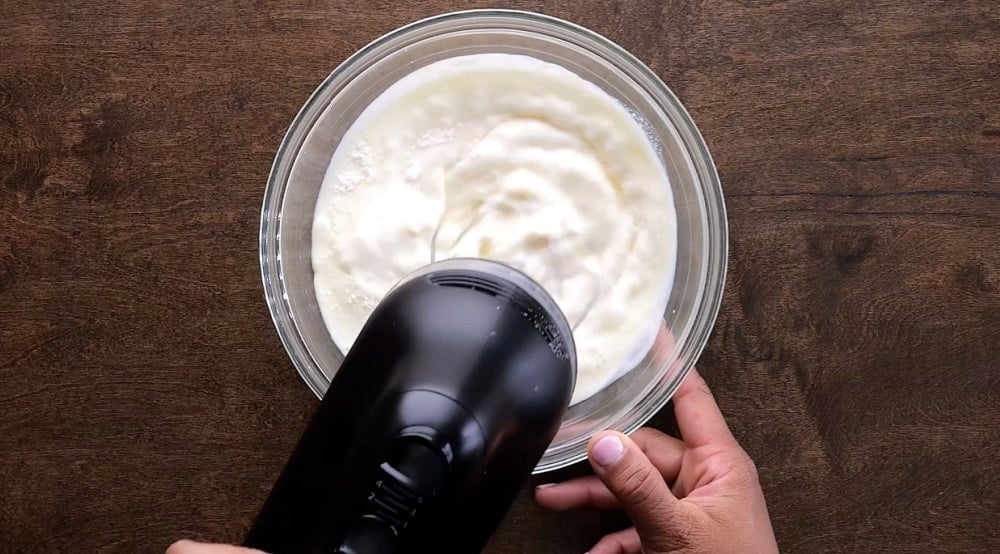 Mixing the filling.