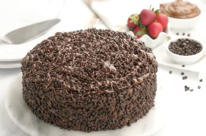 Whole cake on a plate.