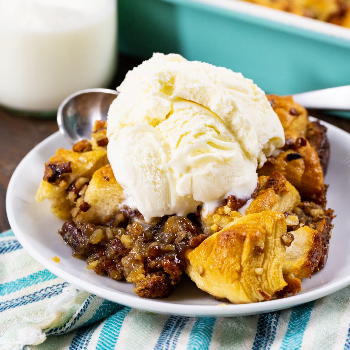 Piece of Pecan Pie Bubble Up topped with ice cream.