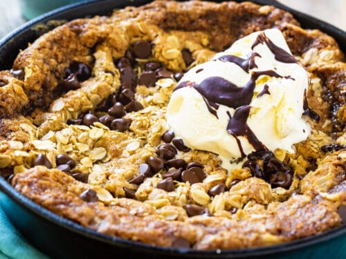 Ooey gooey chocolate chip skillet cookie - The House & Homestead