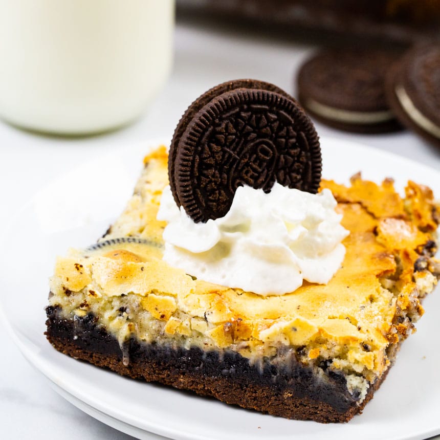 Cookies and Cream Gooey Bars