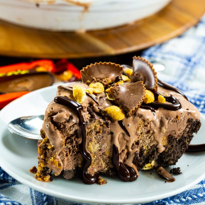 Chocolate-Peanut Butter Ice Cream Pie - Spicy Southern Kitchen