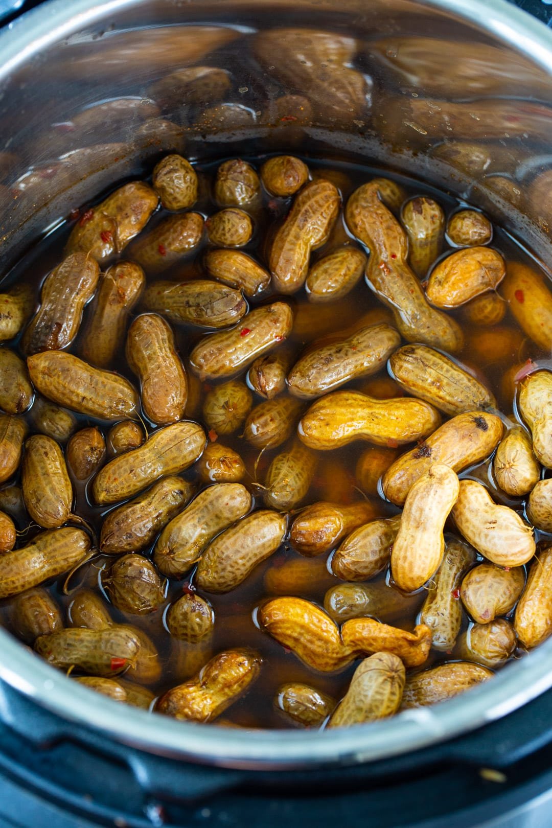 Boiled peanuts in an instant pot.