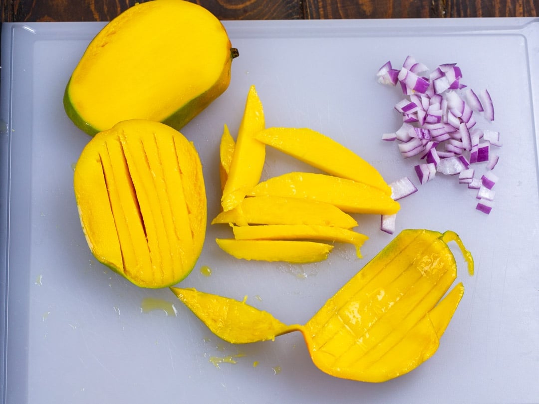 Sliced fresh mango.