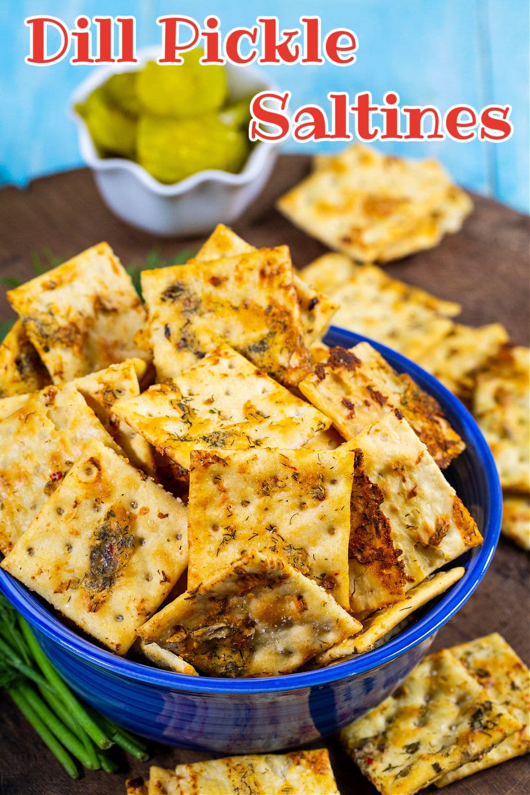 Dill Pickle Saltines in blue bowl.