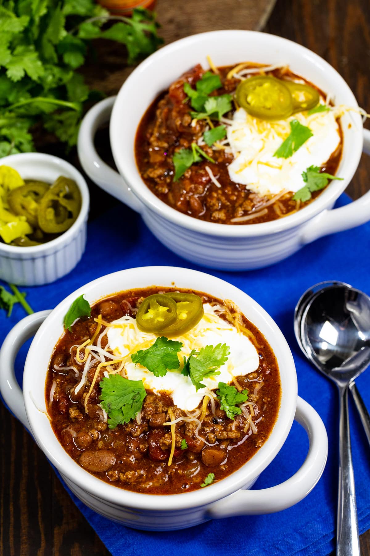 Rotel Chili in soup bowls.