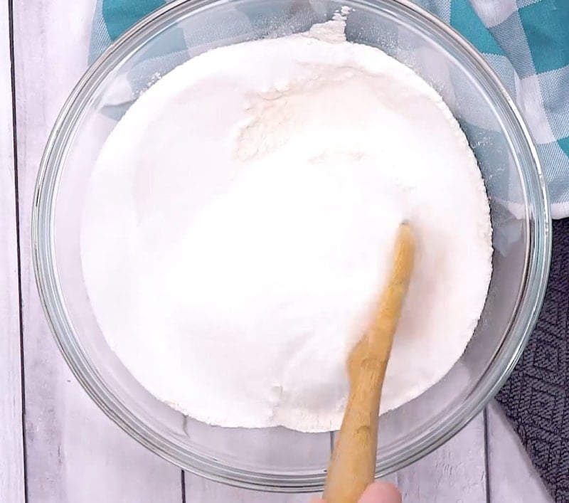 Flour Mixture in bowl.