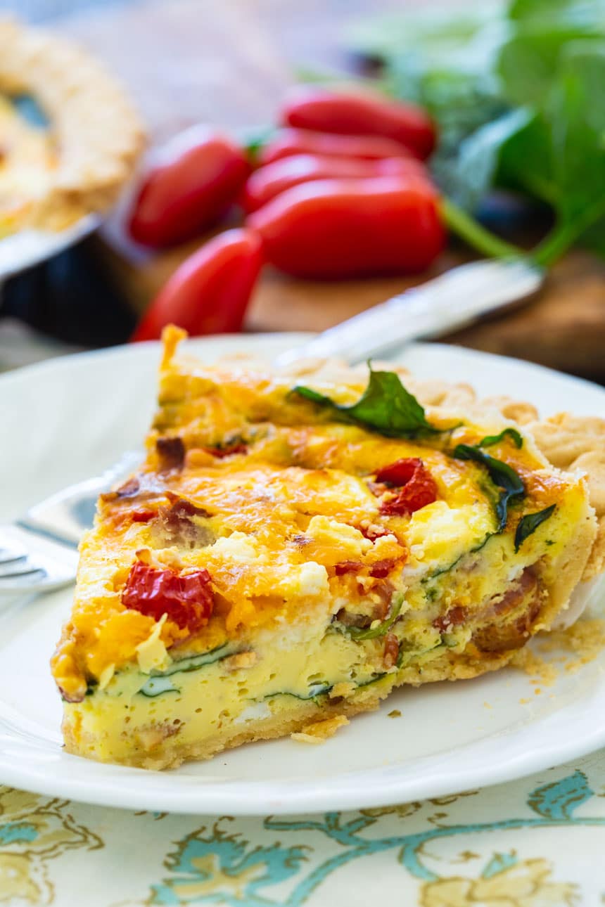 BLT Quiche with Bacon, Spinach, and Tomatoes