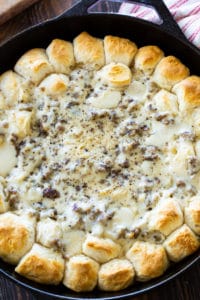 Biscuit and Gravy Ring
