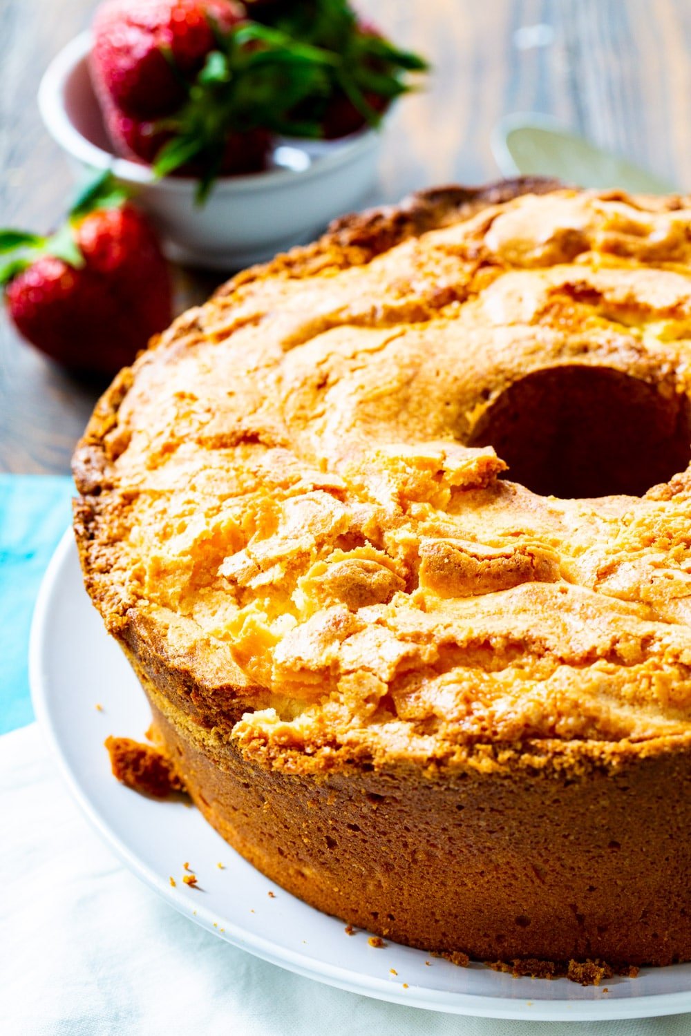 Whole Pound Cake on a plate.