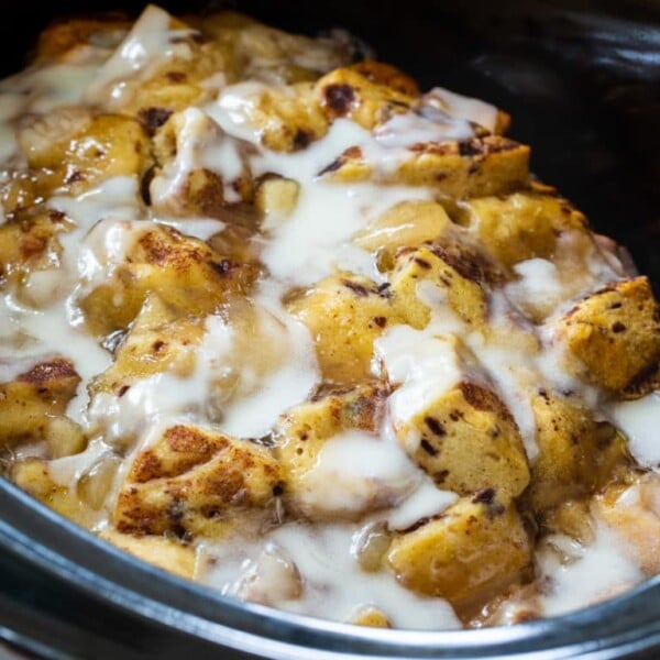 Crock Pot Apple Pie Cinnamon Roll Casserole