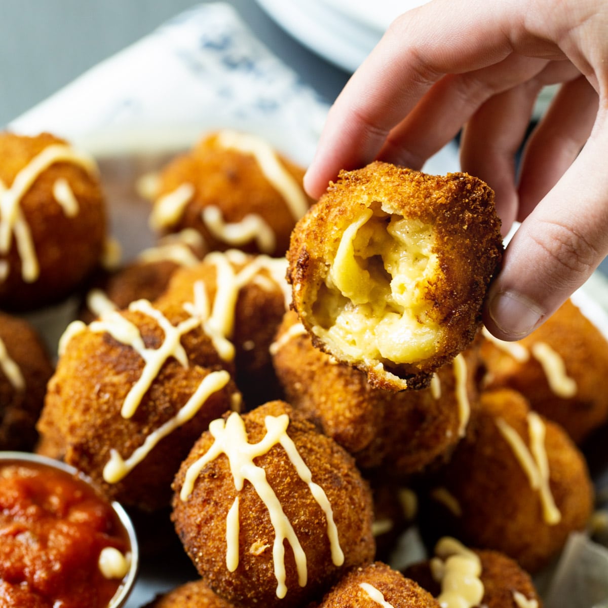 Fried Mac and Cheese Balls 