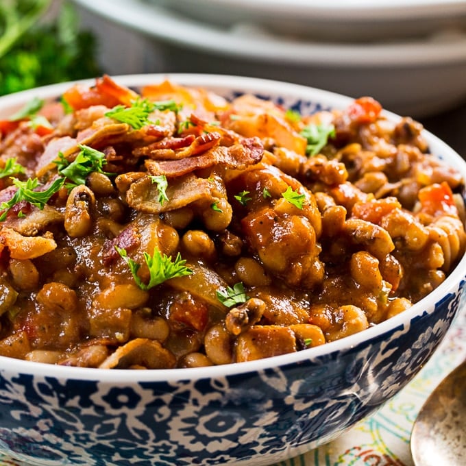 Hot and Spicy Black-Eyed Peas 