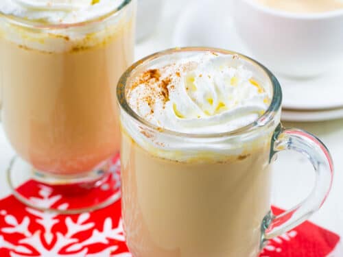 https://spicysouthernkitchen.com/wp-content/uploads/Slow-Cooker-White-Hot-Chocolate-5-500x375.jpg