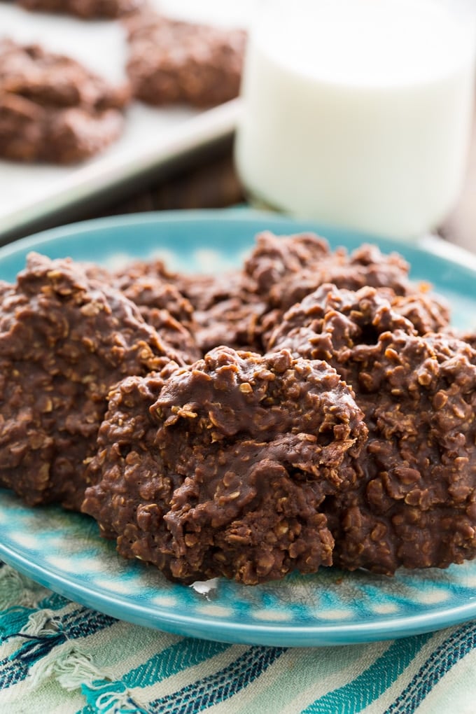 No-Bake Chocolate Oatmeal Cookies - Spicy Southern Kitchen