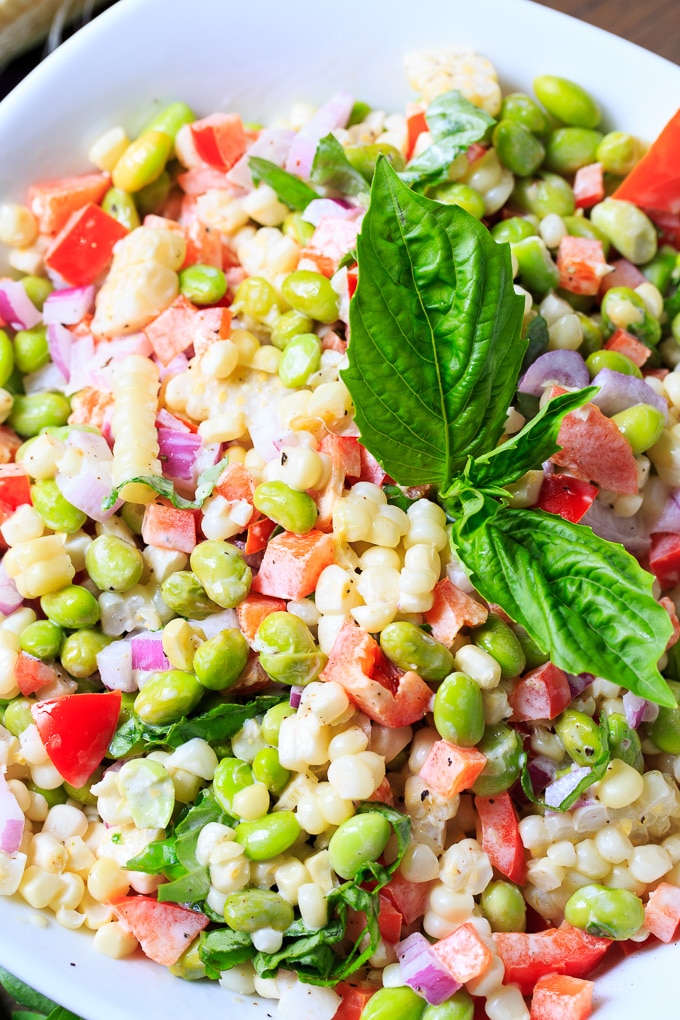 Geroosterde maïs en Edamame salade