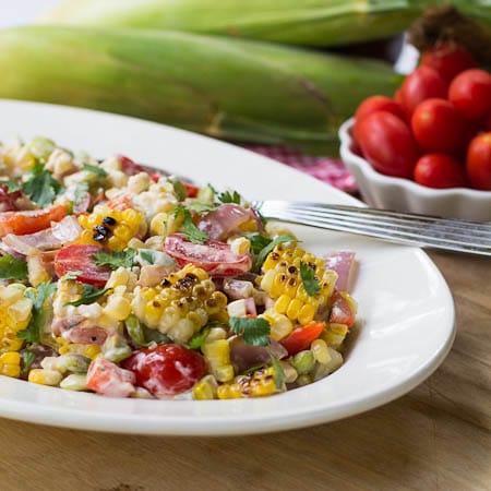 Grillede majs og smørbønnesalat