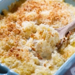 Creamed Cauliflower- a creamy and cheesy vegetarian casserole with a buttery breadcrumb topping.