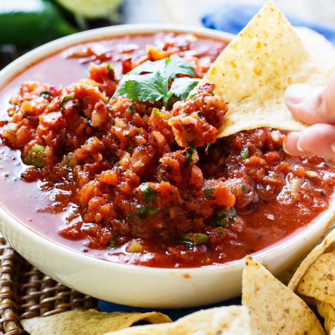 Fire-Roasted Salsa- super easy restaurant-style salsa that takes only minutes to make in a blender.