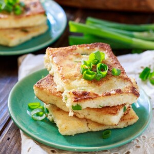 Mascarpone Grit Cakes