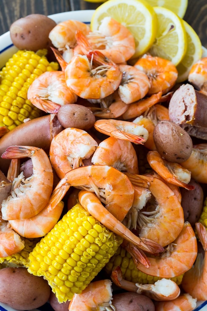 Trying Out The Swamp Bucket Boiling Bucket To Boil Shrimp, Corn, & Potatoes  