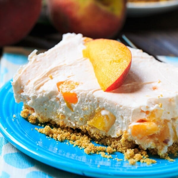 No-Bake Peach Cheesecake Bars