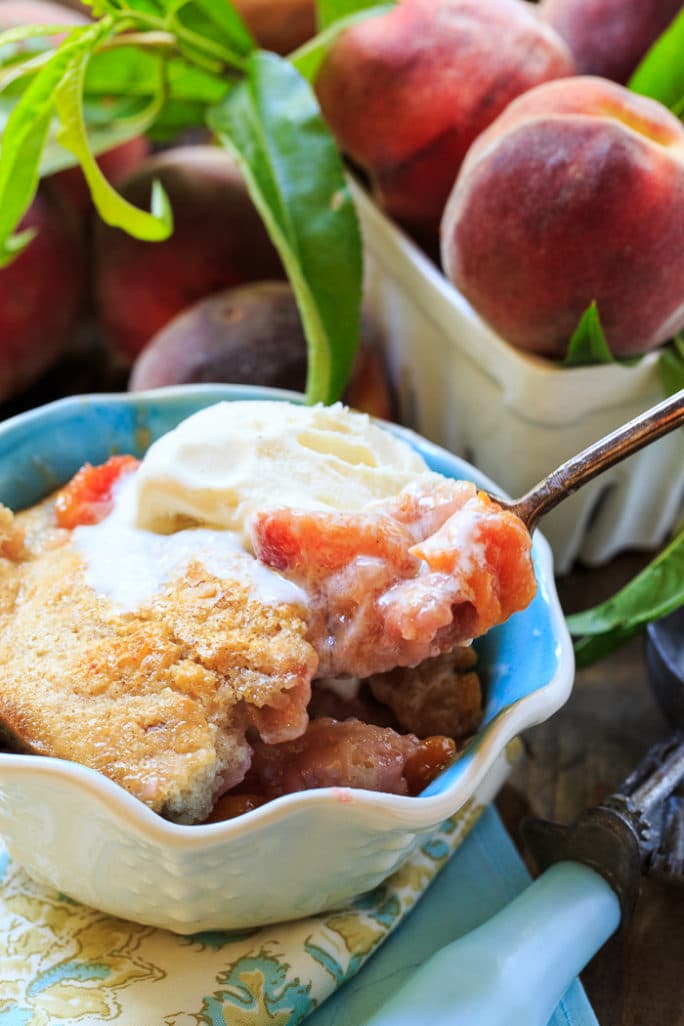 Easy Southern Peach Cobbler Spicy Southern Kitchen