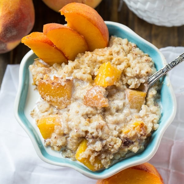 Crock Pot Peaches and Cream Oatmeal