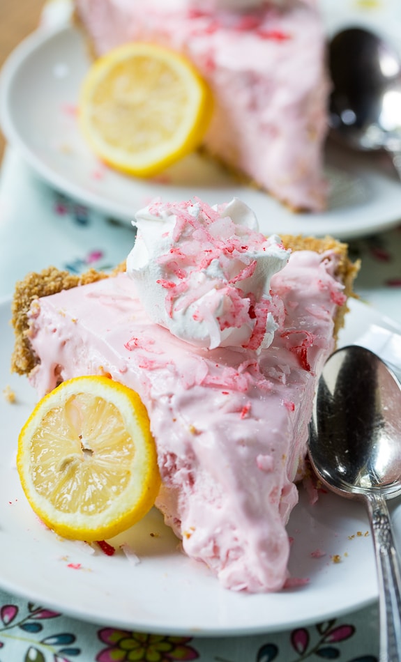 No Bake Pink Lemonade Pie. So easy, cool, and refreshing!