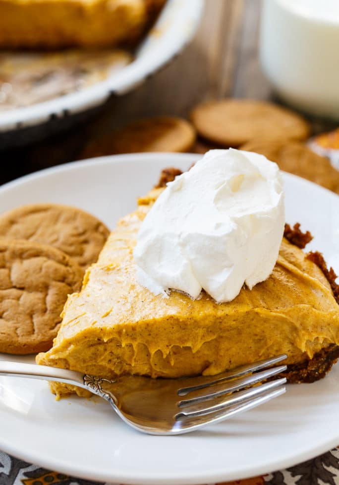 Marshmallow Pumpkin Pie with gingersnap crust