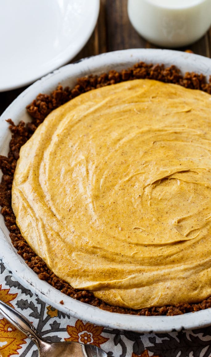 Marshmallow Pumpkin Pie with gingersnap crust