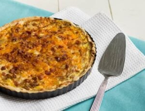 caramelized onion and bacon quiche