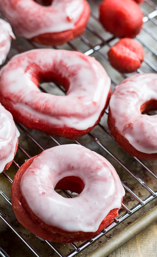 Red Velvet Donuts with Glaze. Perfect for Valentine's Day #doughnuts