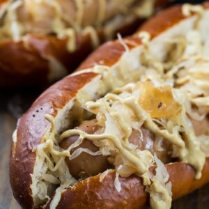 Slow Cooker Beer Brats