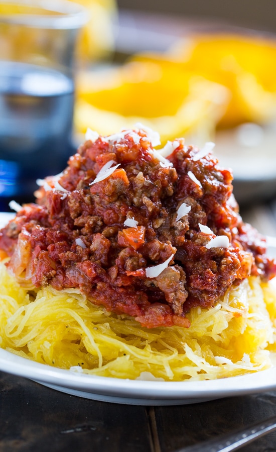 Spaghetti Squash with Spicy Meat Sauce #glutenfree #healthy #lowcarb