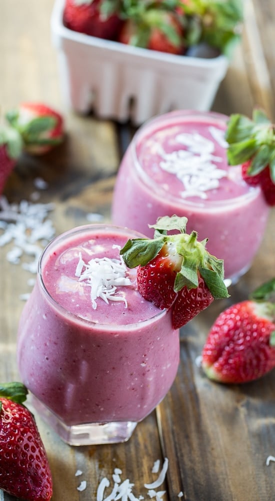 Strawberry Coconut Smoothie #Whole30 #paleo