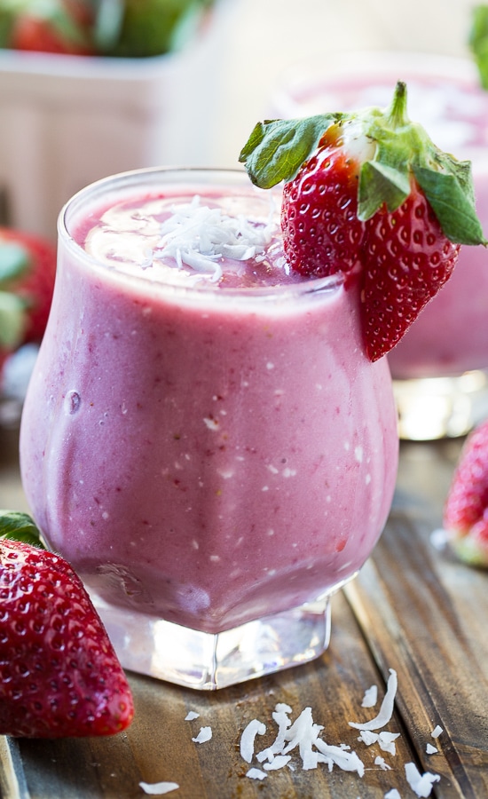 Strawberry Coconut Smoothie #Whole30 #paleo