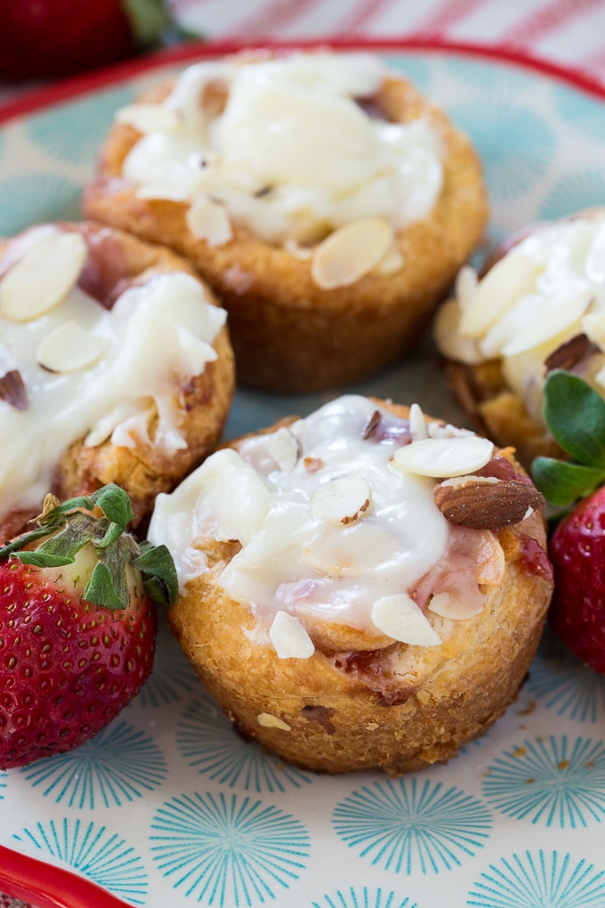 Easy Strawberry Cream Cheese Danishes