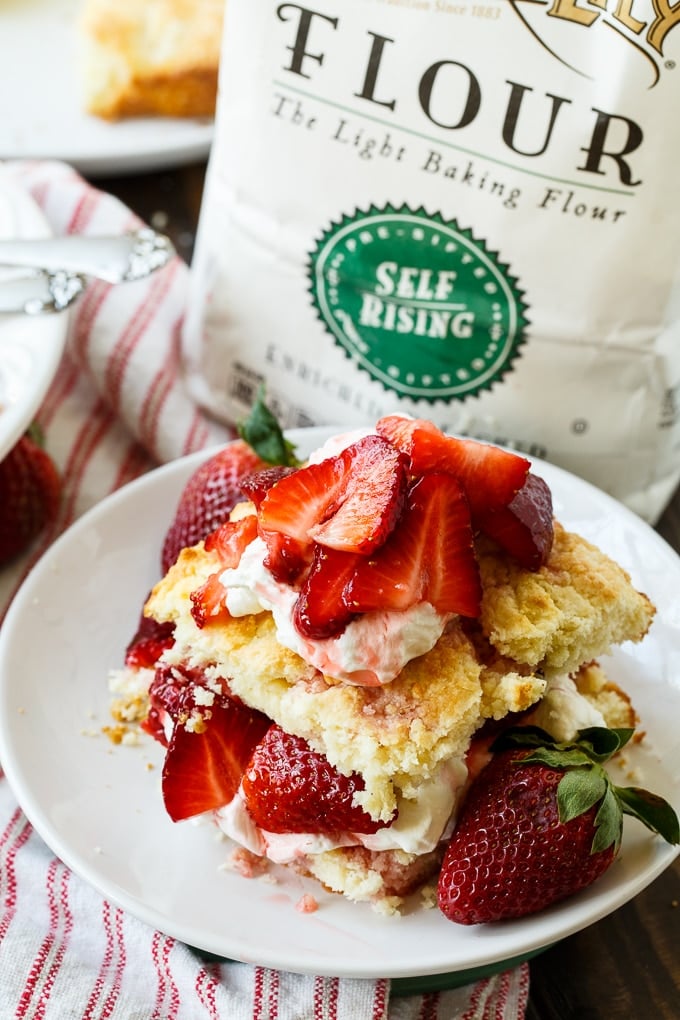 Easy Strawberry Shortcake