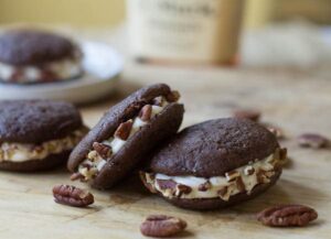 Whiskey Whoopie Pies