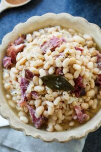 Slow Cooker White Beans with Ham Hocks